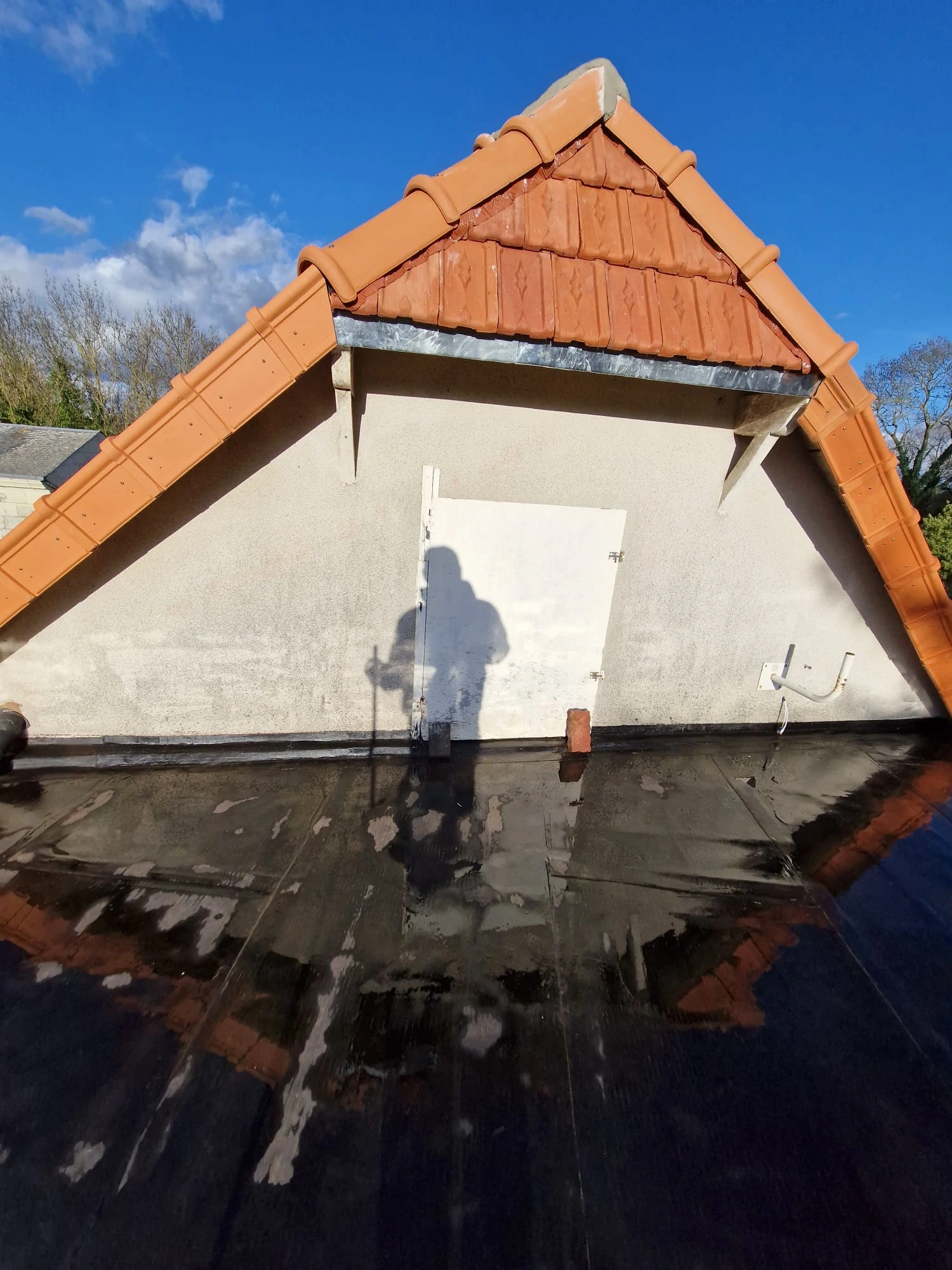 Pose de Velux et fenêtres de toit à Saumur